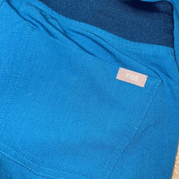 Figs XS Limited Edition Deep Reef Scrub Set - Picture 10 of 10